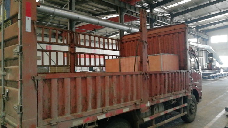 山東礦安3臺礦用鋰離子蓄電池電源裝車發貨