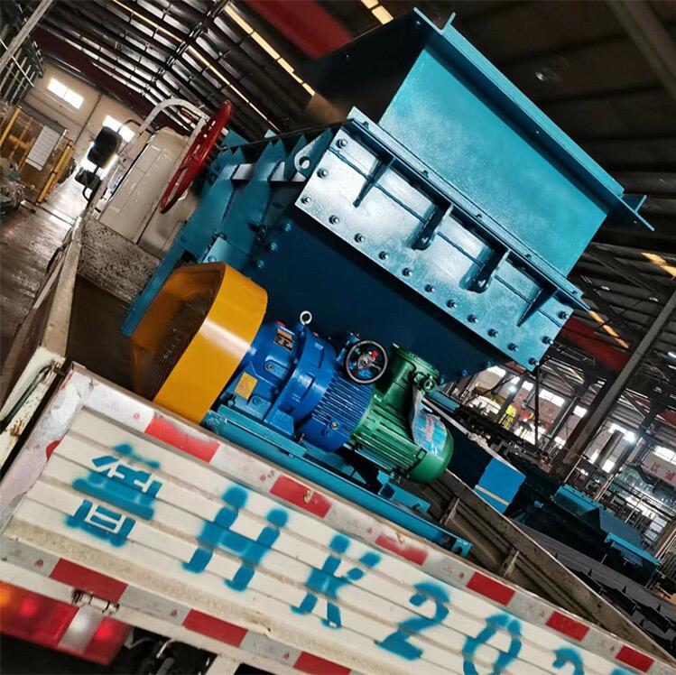 山東礦安自主研發生產的變頻甲帶給煤機發往河北唐山